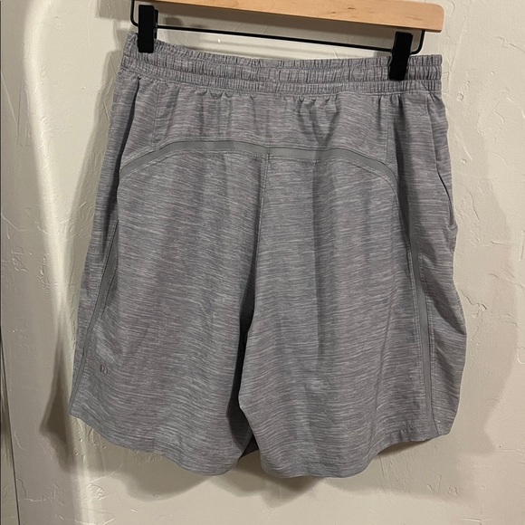 Lululemon Gray Men's Shorts - Picture 2 of 4